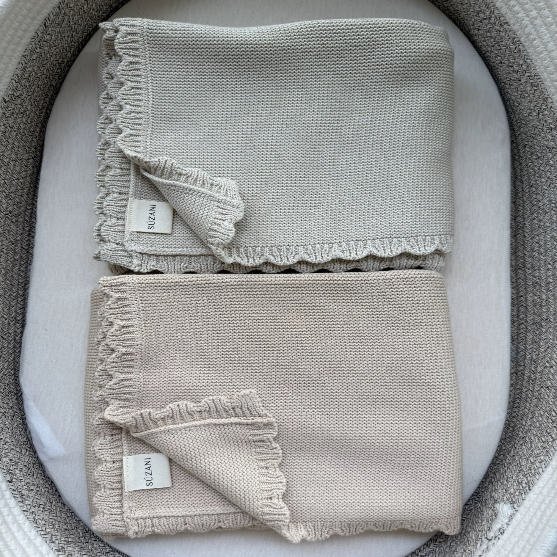 COUVERTURE EN MAILLE – Image 9